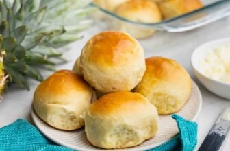 Selfmade Hawaiian Candy Rolls