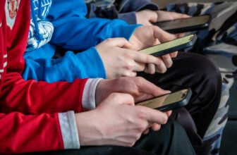 New York is about to provide mother and father extra management over their youngsters’ social media feeds