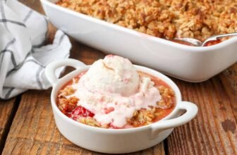 Strawberry Crisp – Barefeet within the Kitchen