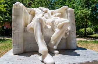Abe Lincoln Regarded, Uh, a Bit Awkward as His Wax Statue Melts in D.C. Warmth