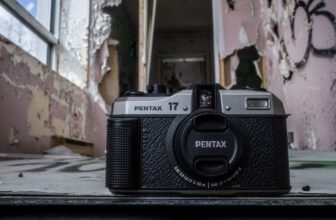 Pentax 17