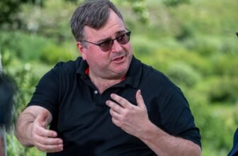 Is LinkedIn Billionaire Reid Hoffman Attempting to Bribe Kamala Harris? Properly, He Incorporates Multitudes