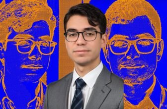 Tips on how to create an AI LinkedIn headshot with this viral TikTok development