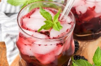 Blackberry Bourbon Smash – Barefeet within the Kitchen