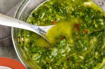 Methods to Make Chimichurri Sauce
