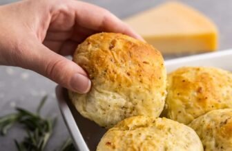 Garlic Parmesan Herb Dinner Rolls