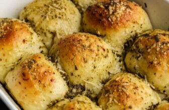 Pesto Parmesan Dinner Rolls – The Keep At Dwelling Chef